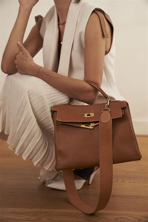 Hermès Kelly 32 .